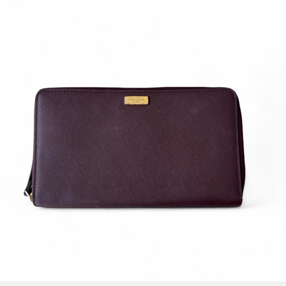 Kate Spade Vintage Travel Wallet